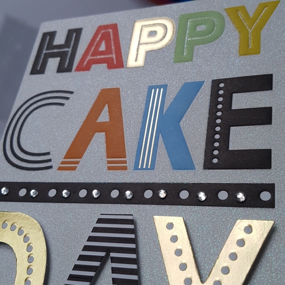 C R Gibson Luxury Card Happy Cake Day - Picture 10 of 15